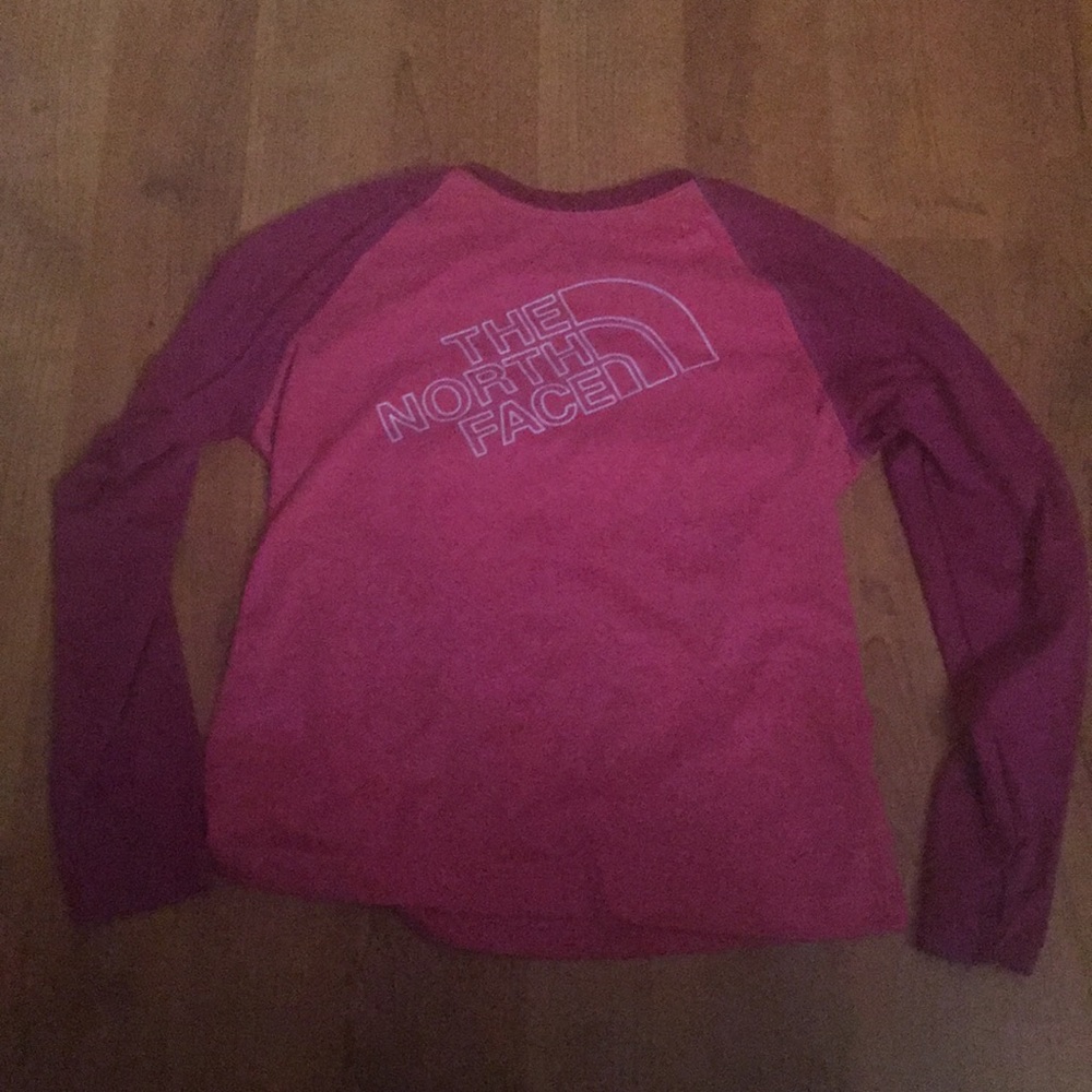 A long sleeve shirt